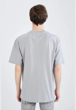 DeFacto Boxy Fit Crew Neck Shorts Sleeve Slogan Print T-Shirt -Active Fashion Store 5 zoom desktop 54