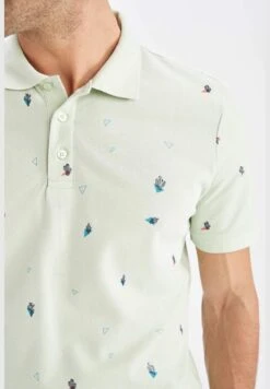 DeFacto Regular Fit Short Sleeve Polka Dot Print T-Shirt -Active Fashion Store 5 zoom desktop 570