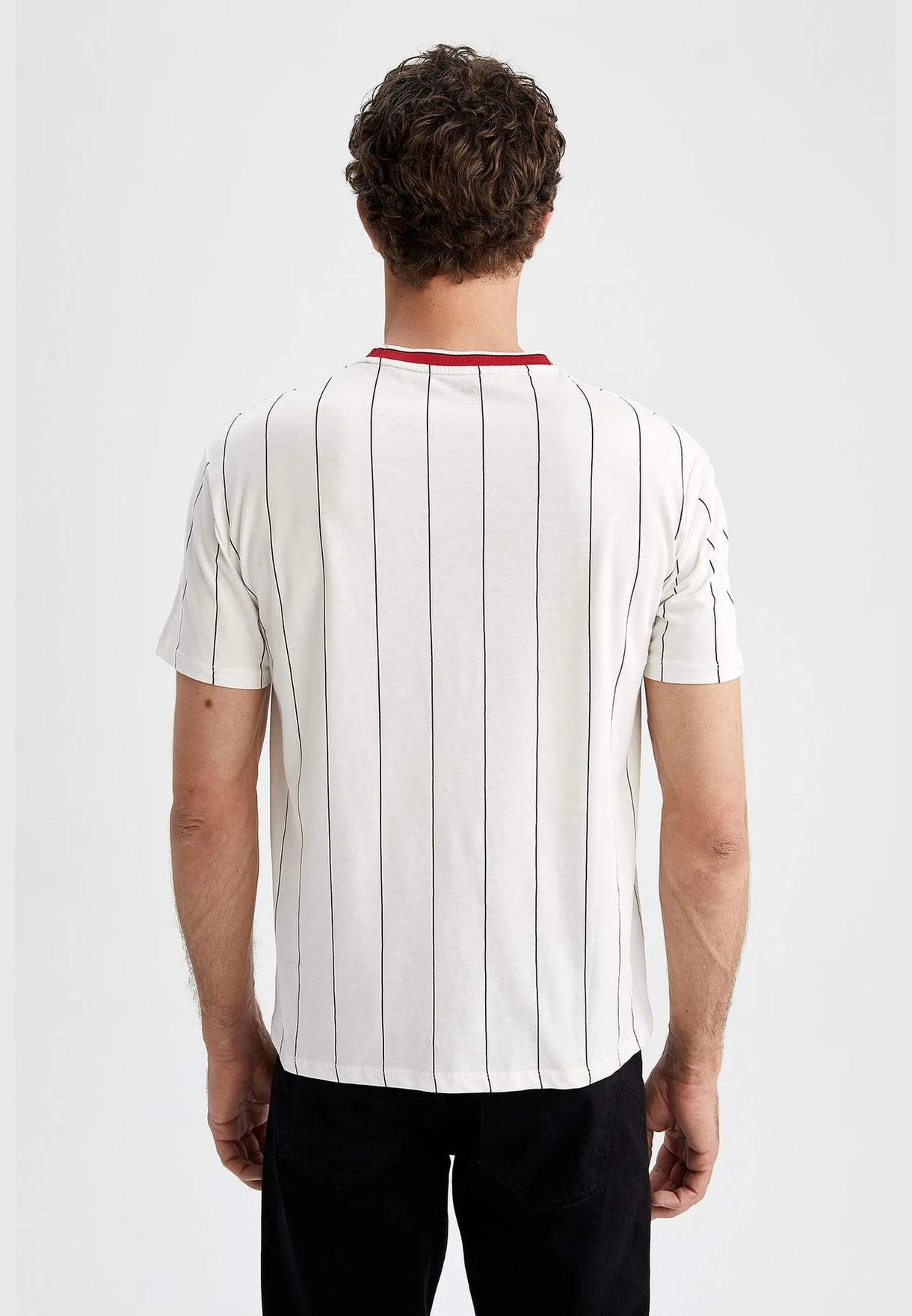 DeFacto Regular Fit Short Sleeve Striped Slogan Print T-Shirt 7 DeFacto Regular Fit Short Sleeve Striped Slogan Print T-Shirt - Image 5