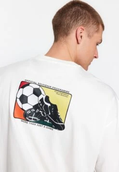Trendyol Football Print Oversized Crew Neck T-Shirt -Active Fashion Store 5 zoom desktop 79