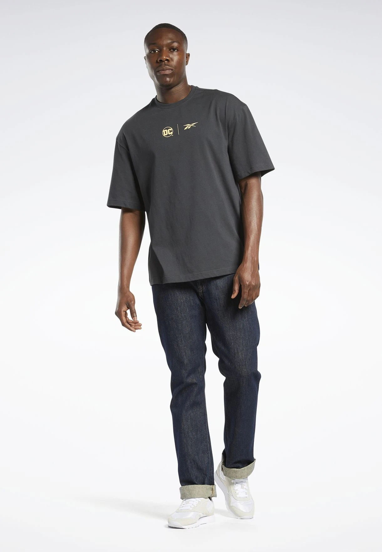 Reebok Batman Vs. The Joker Graphic T-Shirt 7 Reebok Batman Vs. The Joker Graphic T-Shirt - Image 5