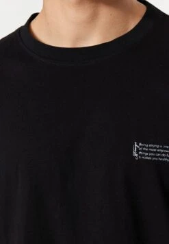 Trendyol Text Printed Crew Neck T-Shirt -Active Fashion Store 6 zoom desktop 1