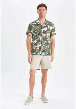 DeFacto Regular Fit Shorts Sleeve Jungle Print Shirt -Active Fashion Store 6 zoom desktop 128