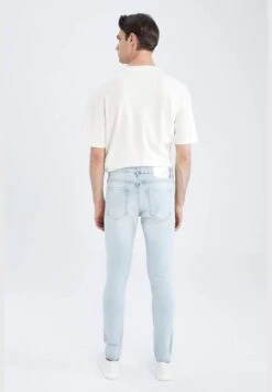 DeFacto Comfort Fit Straight Leg Jeans -Active Fashion Store 6 zoom desktop 200