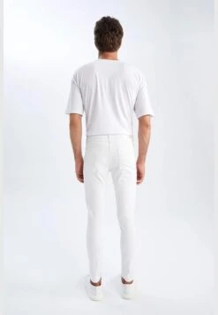 DeFacto Comfort Fit Straight Leg Jeans -Active Fashion Store 6 zoom desktop 211