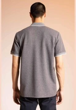 DeFacto Regular Fit Textured Short Sleeve Polo Shirt -Active Fashion Store 6 zoom desktop 248