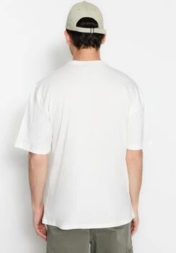 Trendyol Casual Crew Neck T-Shirt -Active Fashion Store 6 zoom desktop 30