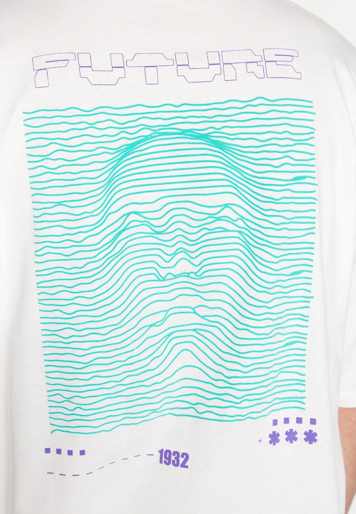 Trendyol Graphic Print Crew Neck T-Shirt 8 Trendyol Graphic Print Crew Neck T-Shirt - Image 6