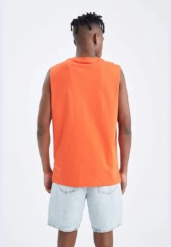 DeFacto Boxy Fit Minimal Print Vest -Active Fashion Store 6 zoom desktop 78