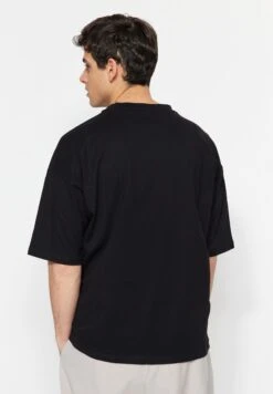 Trendyol Text Printed Crew Neck T-Shirt -Active Fashion Store 7 zoom desktop 1