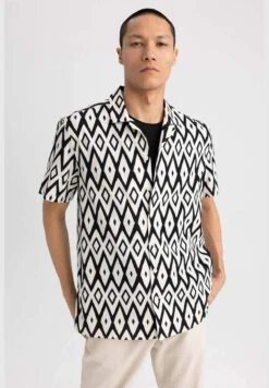 DeFacto Man Woven Short Sleeve Shirt -Active Fashion Store 7 zoom desktop 135
