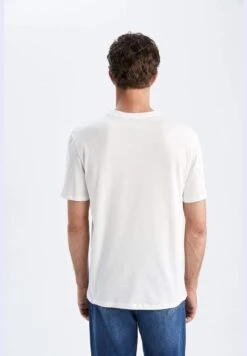 DeFacto Regular Fit T-Shirt -Active Fashion Store 7 zoom desktop 16