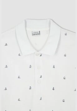 DeFacto Relax Fit Short Sleeve Polka Dot Print T-Shirt -Active Fashion Store 7 zoom desktop 195