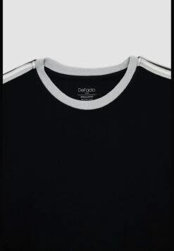 DeFacto Man Crew Neck Short Sleeve Knitted T-Shirt -Active Fashion Store 7 zoom desktop 23