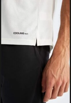 DeFacto Standard Fit Short Sleeve T-Shirt -Active Fashion Store 7 zoom desktop 31