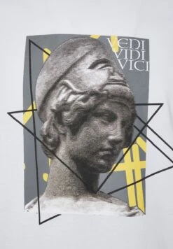 Trendyol Fluffy Art Print Crew Neck T-Shirt -Active Fashion Store 7 zoom desktop 46