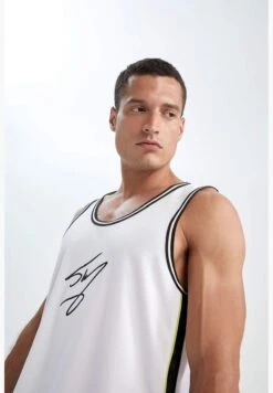 DeFacto Man Fit Shaquille O'Neal Licenced Oversize Fit Vest -Active Fashion Store 7 zoom desktop 62