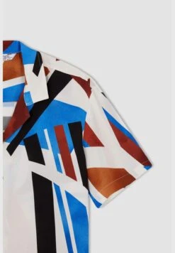 DeFacto Man Regular Fit Apache Neck Woven Short Sleeve Shirt -Active Fashion Store 7 zoom desktop 91