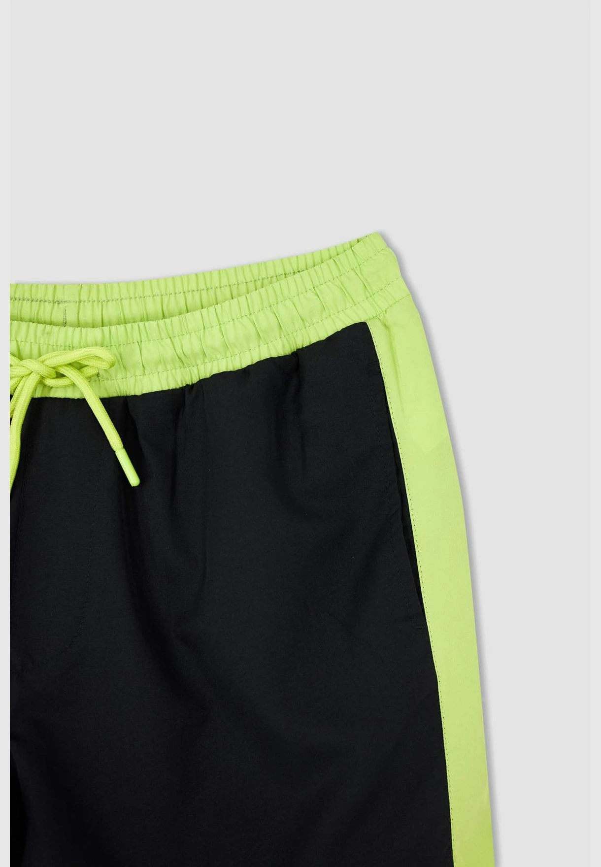 DeFacto Shaquille O'Neal Print Swimming Short 10 DeFacto Shaquille O'Neal Print Swimming Short - Image 8