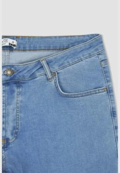 DeFacto Slim Fit Ankle Jeans 18 DeFacto Slim Fit Ankle Jeans -Active Fashion Store 8 zoom desktop 150