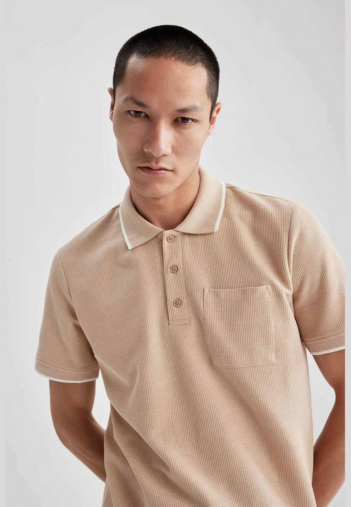 DeFacto Regular Fit Textured Short Sleeve Polo Shirt 10 DeFacto Regular Fit Textured Short Sleeve Polo Shirt - Image 8