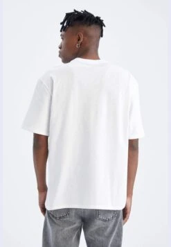 DeFacto Oversize Fit Short Sleeve T-Shirt -Active Fashion Store 8 zoom desktop 6