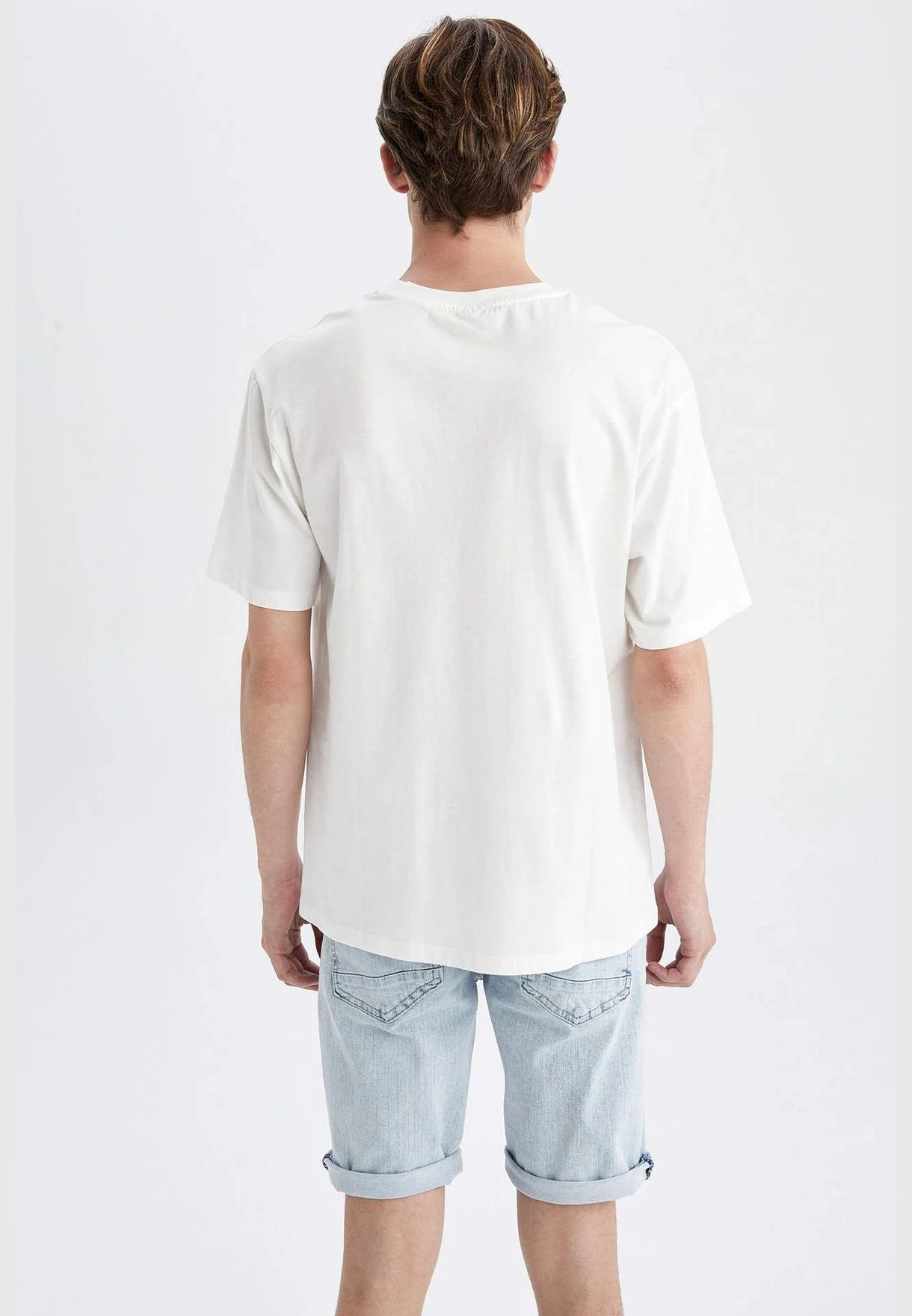 DeFacto Man Relax Fit Crew Neck Short Sleeve T-Shirt 10 DeFacto Man Relax Fit Crew Neck Short Sleeve T-Shirt - Image 8