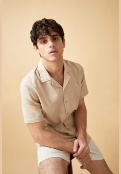 DeFacto Man Regular Fit Apache Neck Woven Top Short Sleeve Shirt -Active Fashion Store 8 zoom desktop 86