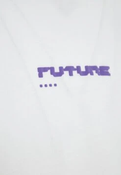 Trendyol Graphic Print Crew Neck T-Shirt 19 Trendyol Graphic Print Crew Neck T-Shirt -Active Fashion Store 9 zoom desktop 24