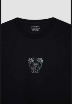 DeFacto Boxy Fit Sleeveless Tropical Print Vest -Active Fashion Store 9 zoom desktop 34