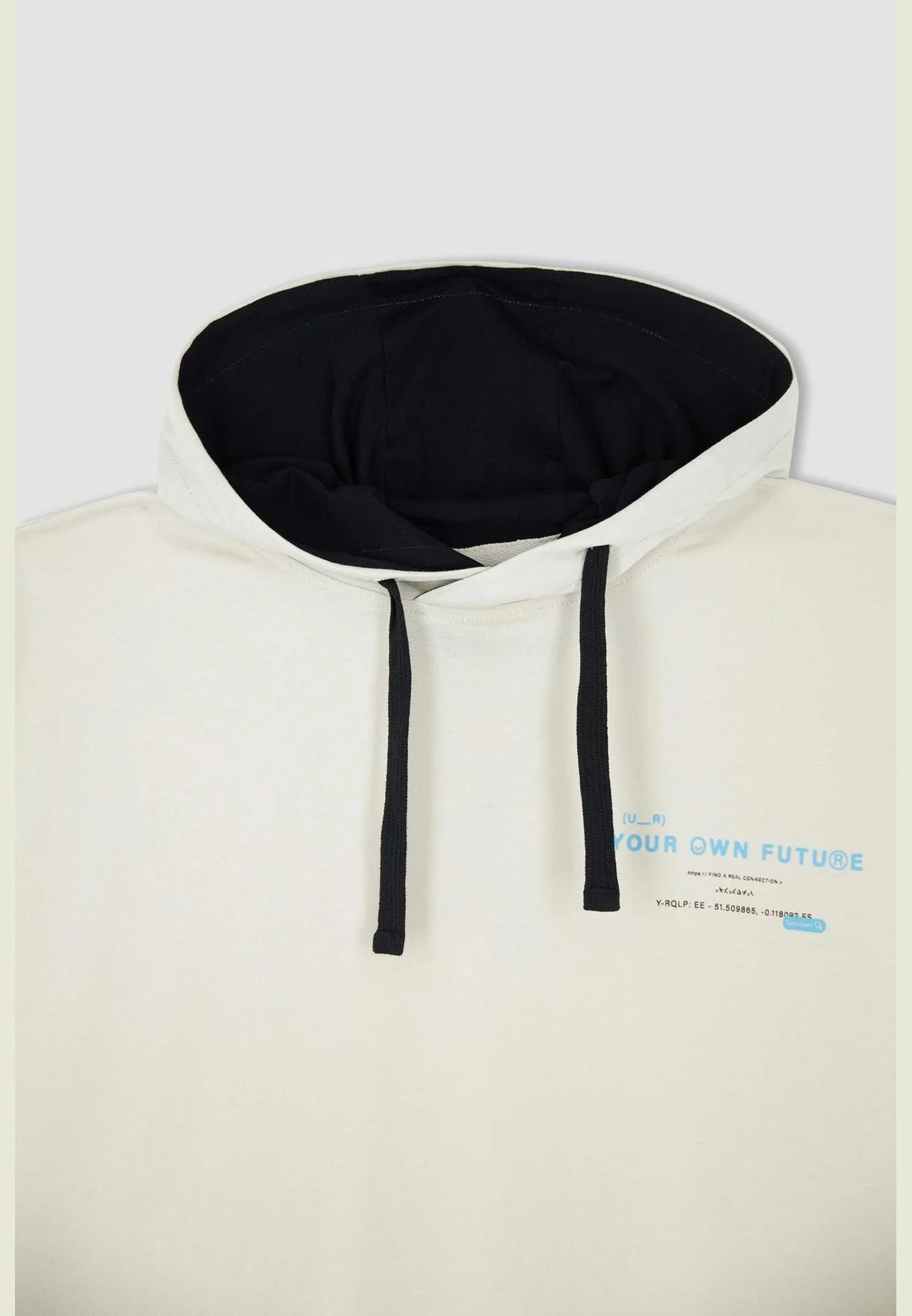 DeFacto Man Oversize Fit Hooded Strappy Vest 11 DeFacto Man Oversize Fit Hooded Strappy Vest - Image 9